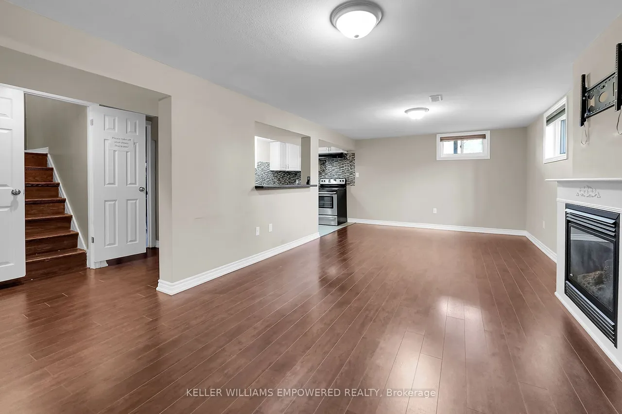 7139 Warden Avenue — photo 3