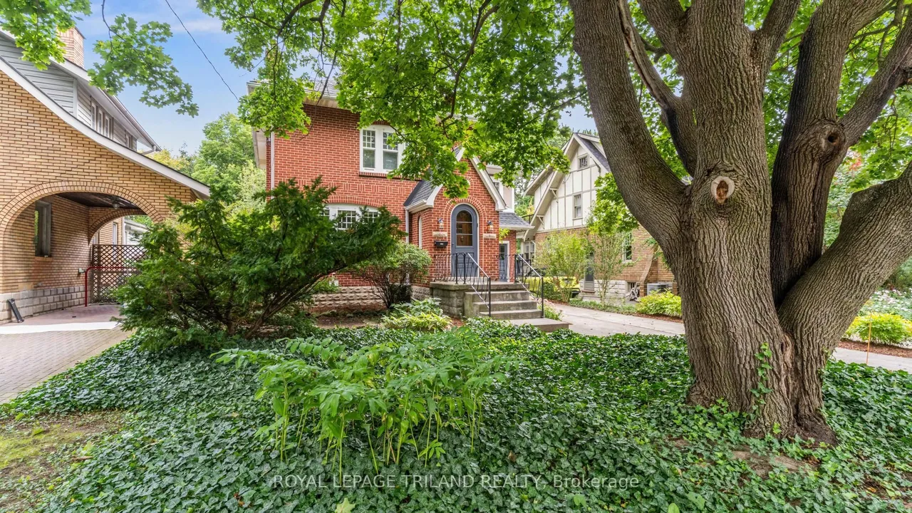 964 MAITLAND Street — photo 3