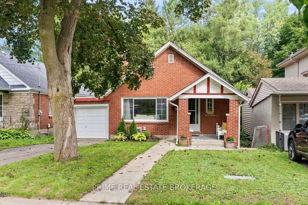 586 Victoria Street — photo 29