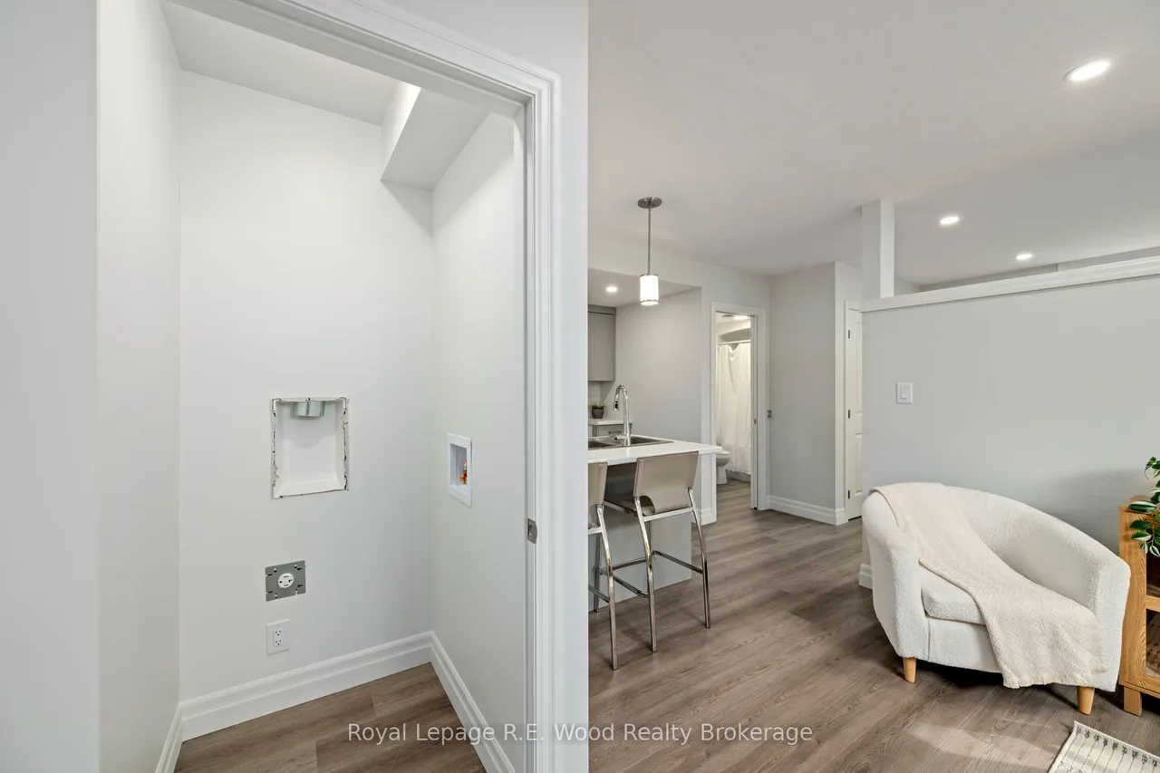 13 Hoylake Road — photo 41