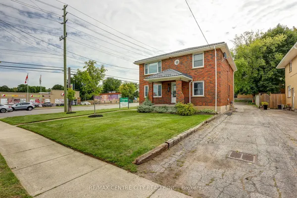 587 Lambton Street