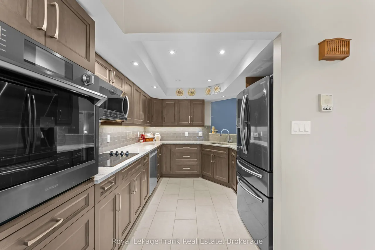 1 Sherwood Street — photo 3