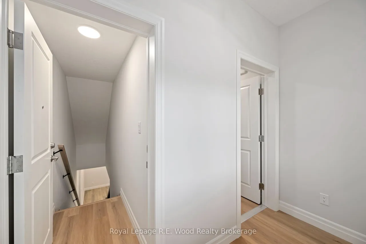 11 Hoylake Road — photo 3