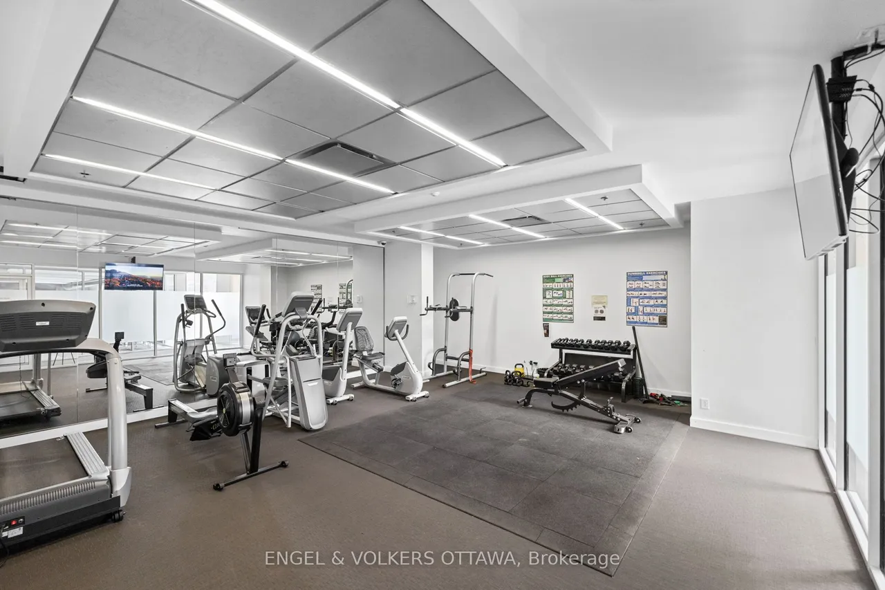 340 McLeod Street — photo 33