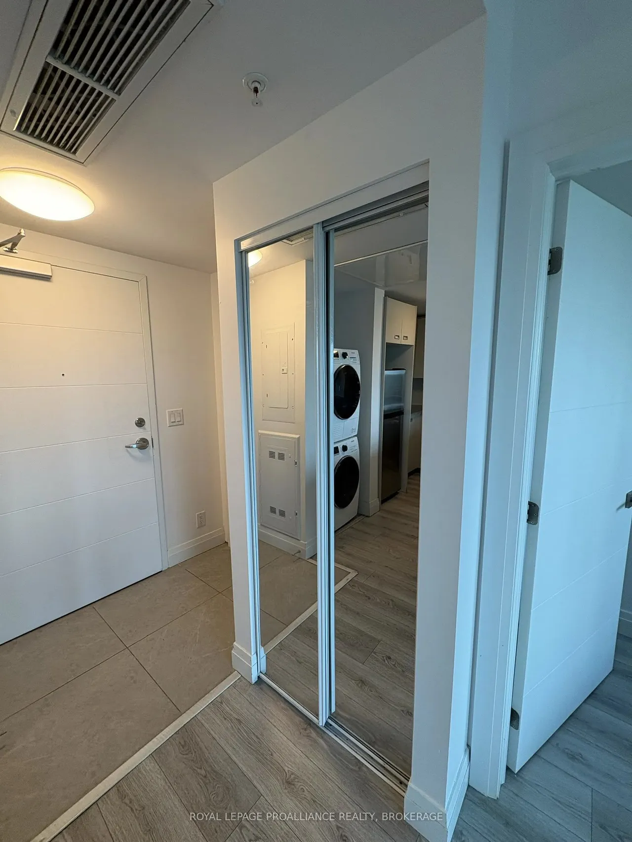 652 Princess Street — photo 3