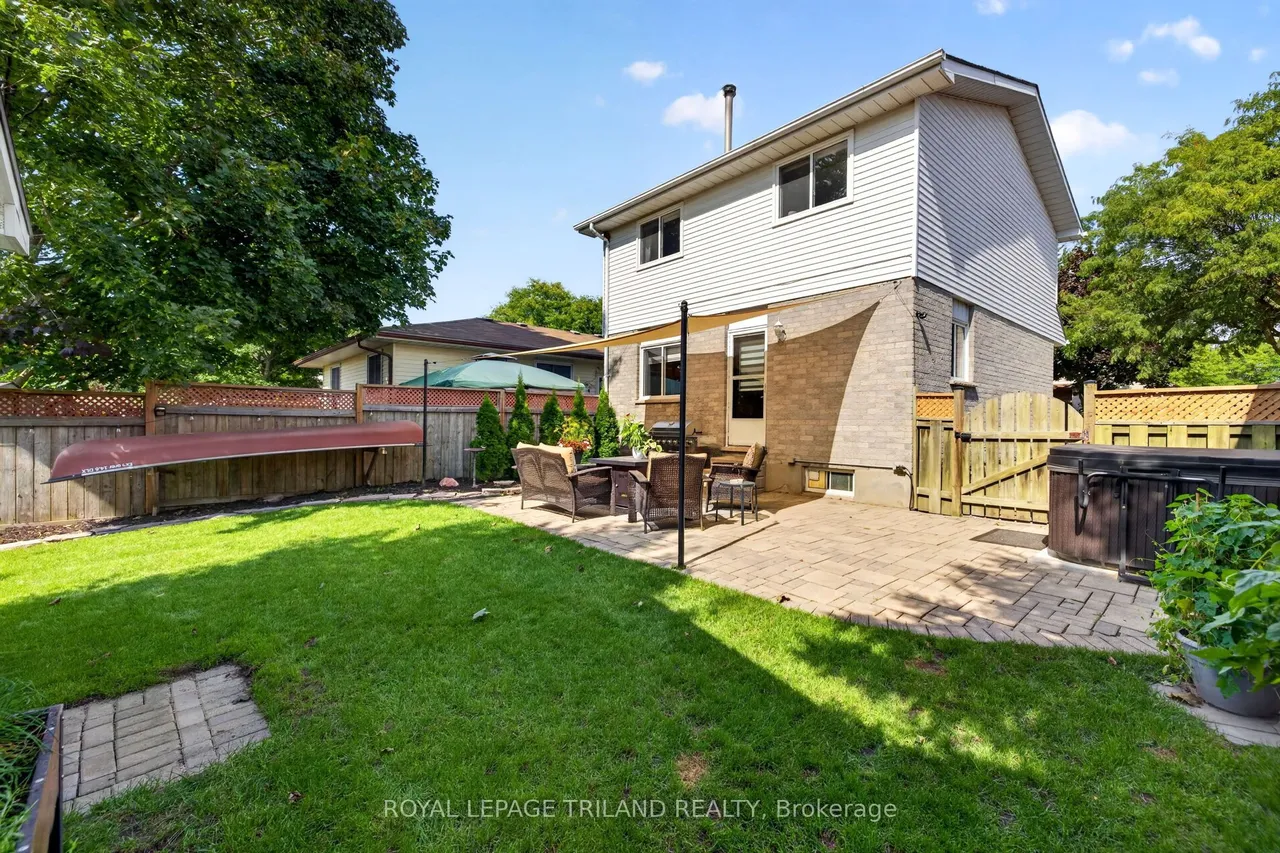 44 Speight Crescent — photo 39