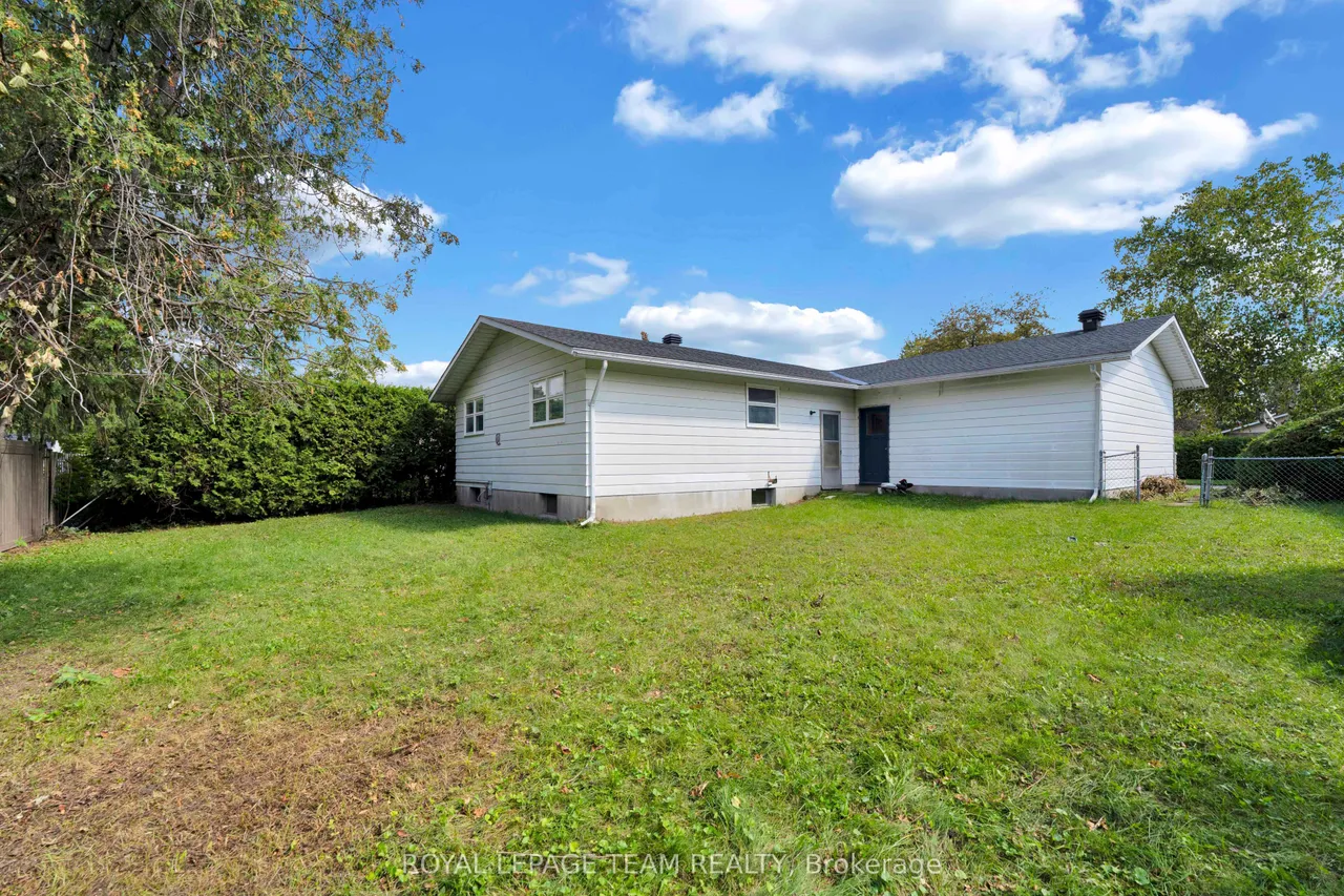 101 Country Lane W — photo 40