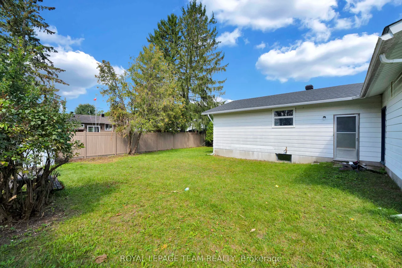 101 Country Lane W — photo 41