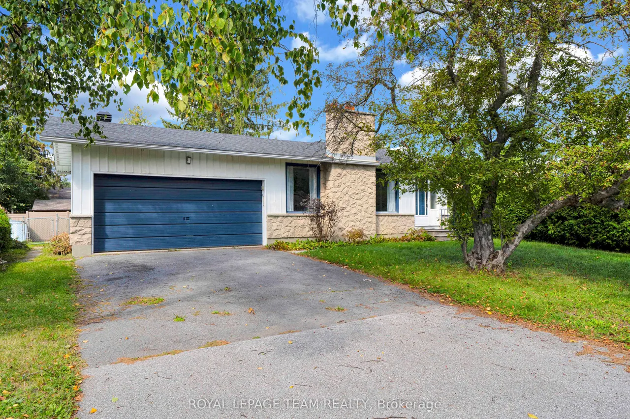 101 Country Lane W