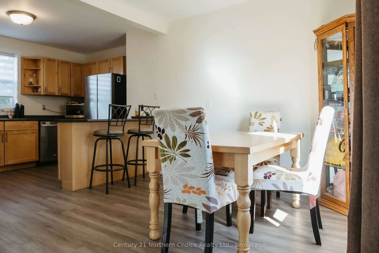 44 Peter Street — photo 12