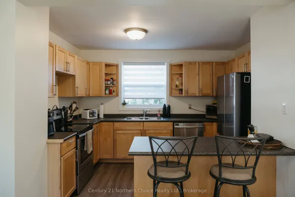 44 Peter Street — photo 2