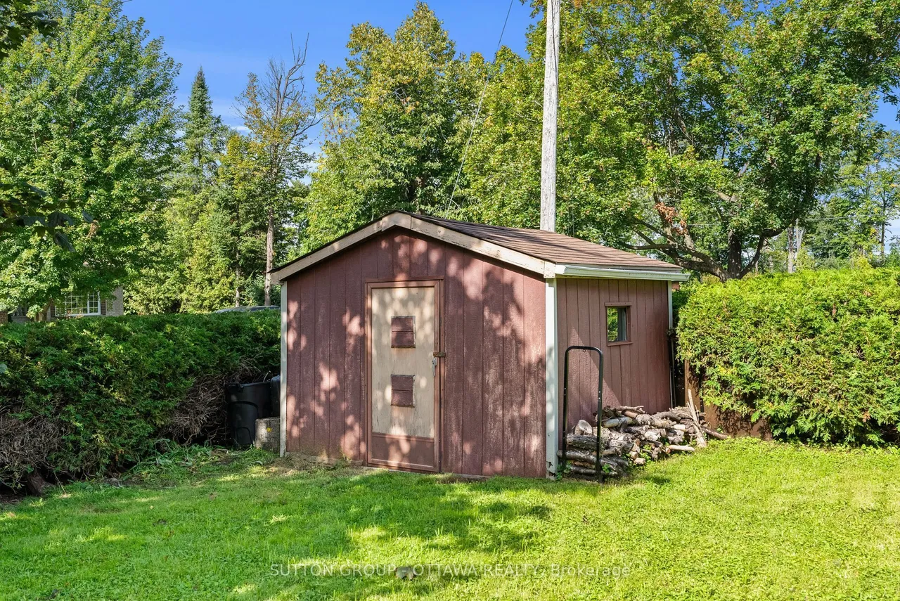 11 Lennon Drive — photo 49