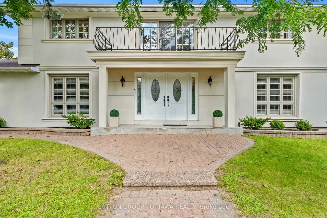 11 Lennon Drive — photo 2