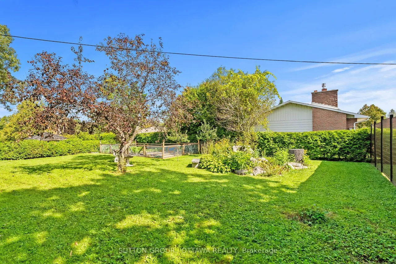 11 Lennon Drive — photo 50