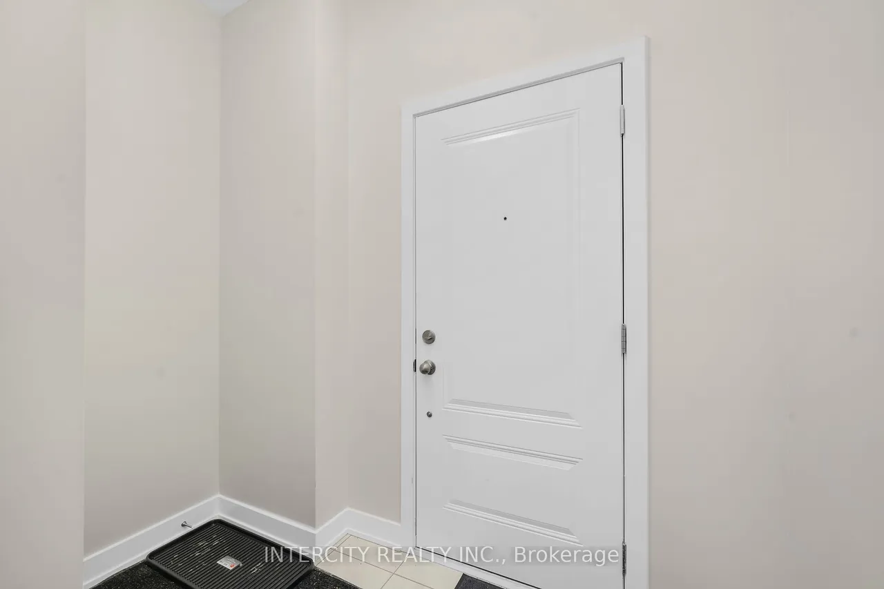 102 Walden Drive — photo 3