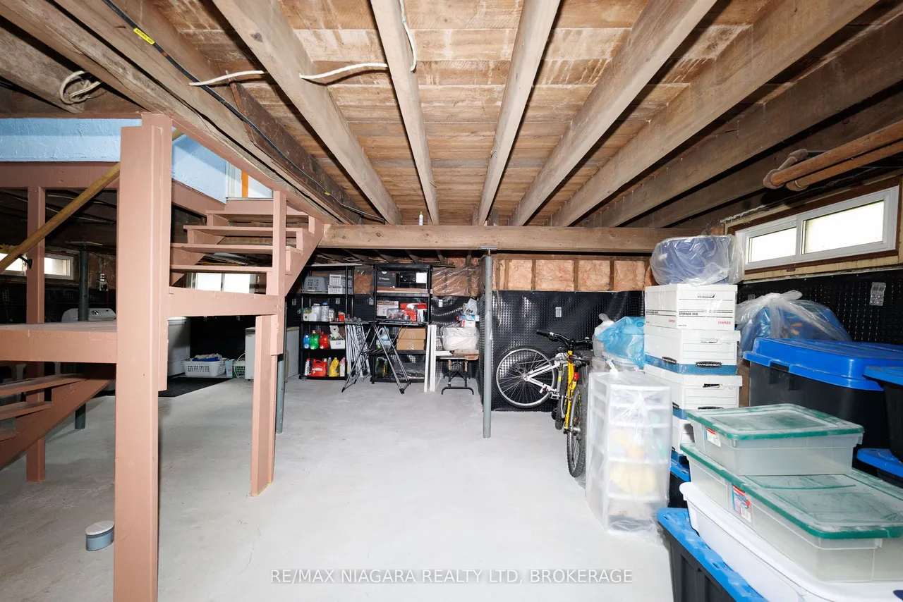 4864 SIMCOE Street — photo 31
