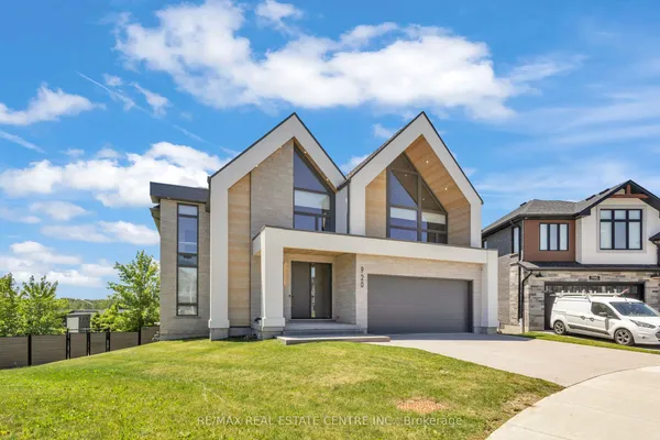 920 Thomas Pedder Court — photo 2