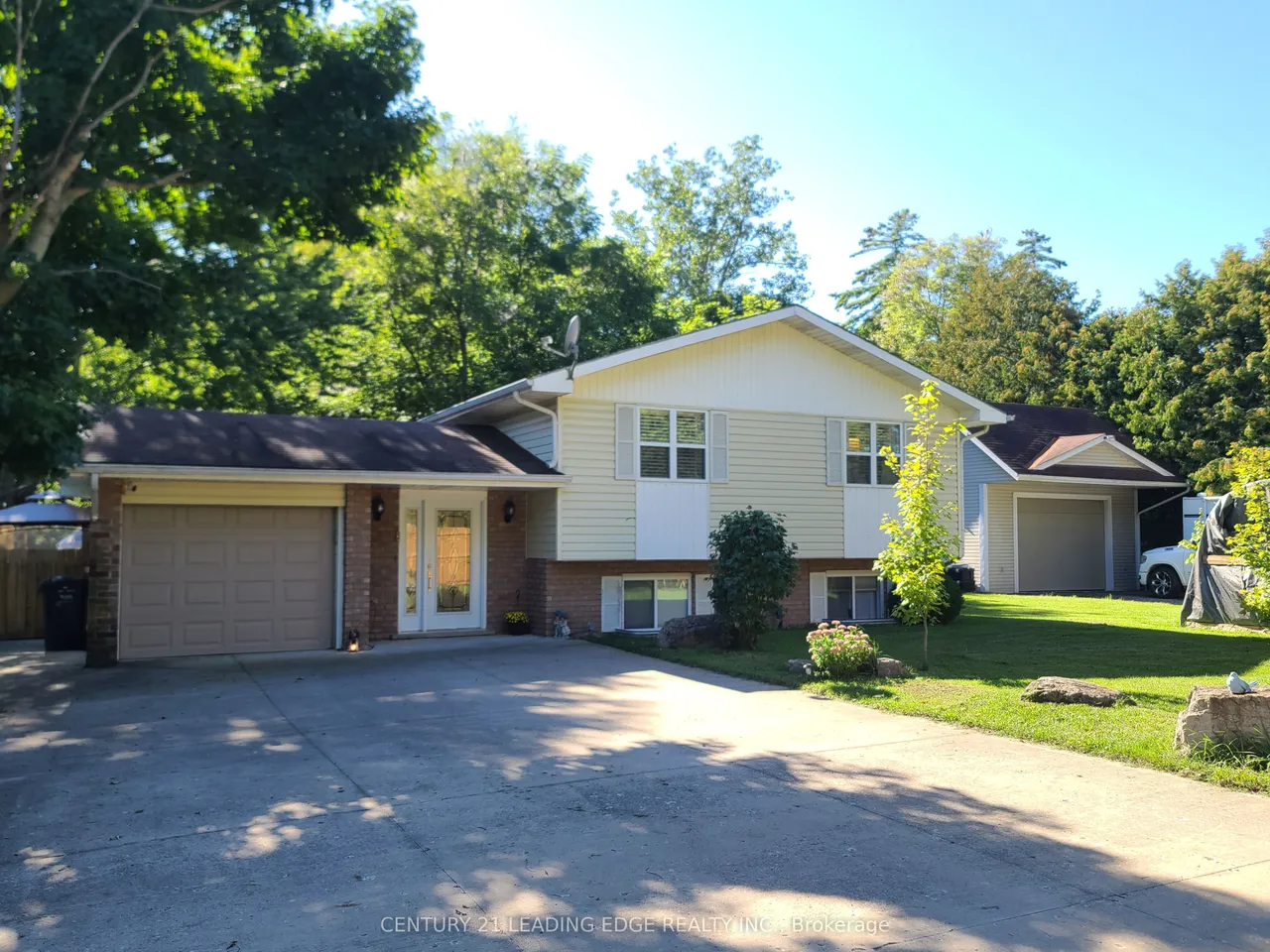 1327 East Quarter Line Road