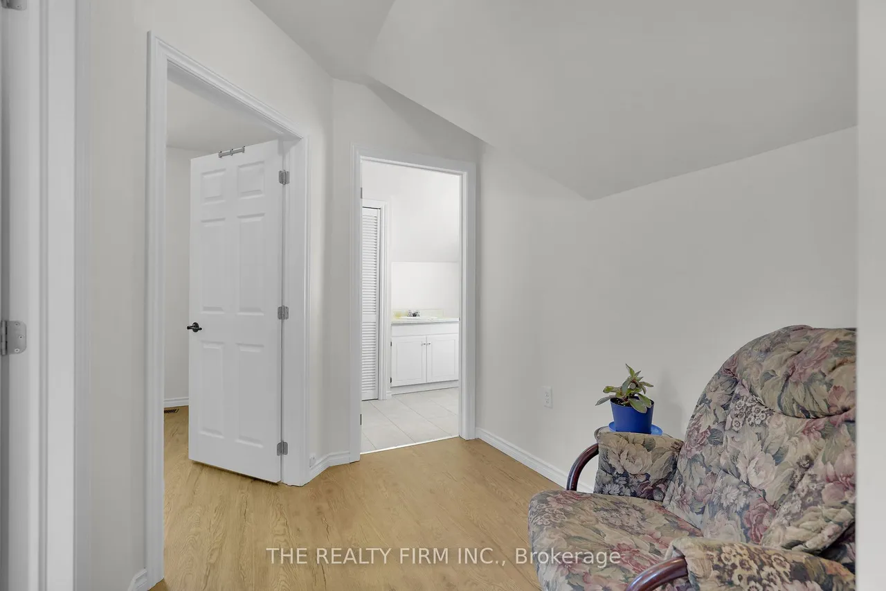 924 Princess Avenue — photo 3