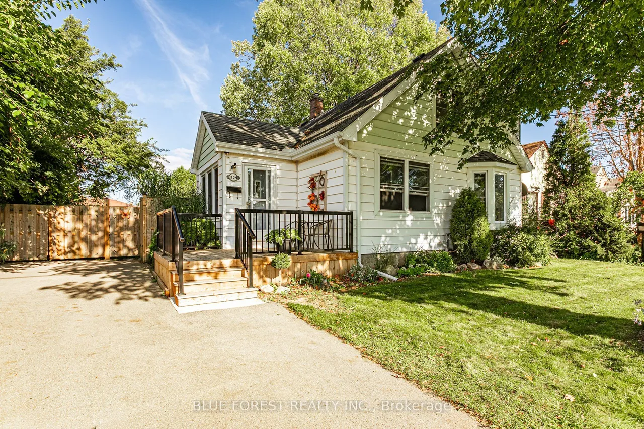 354 Calgary Street — photo 2