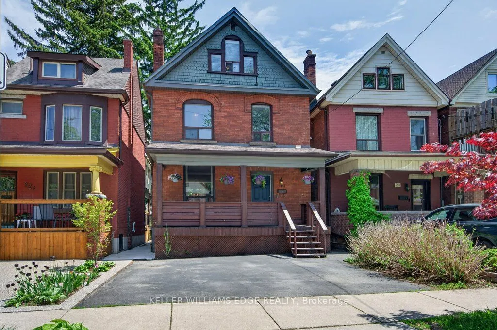 225 Prospect Street S