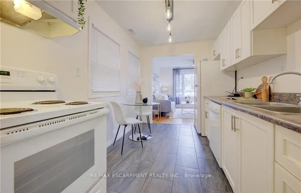 73 EAST 33RD Street — photo 3