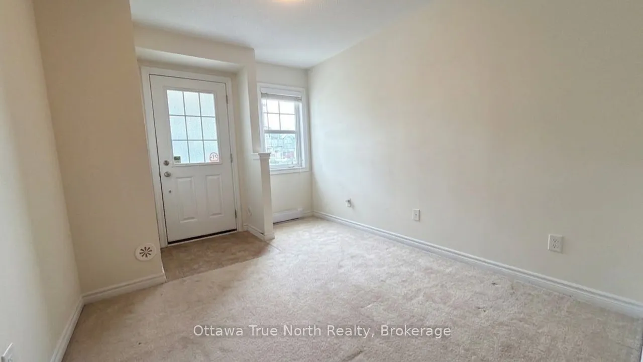 305 Menorca Drive — photo 3