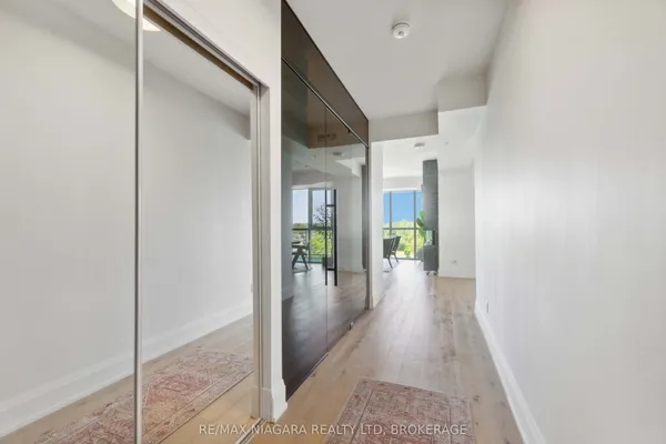 7711 Green Vista Gate — photo 2