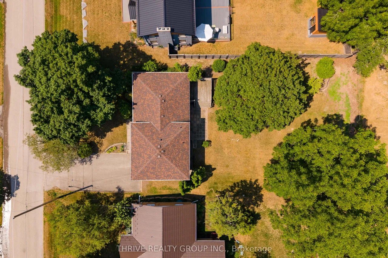 85 BLOOMFIELD Drive — photo 40