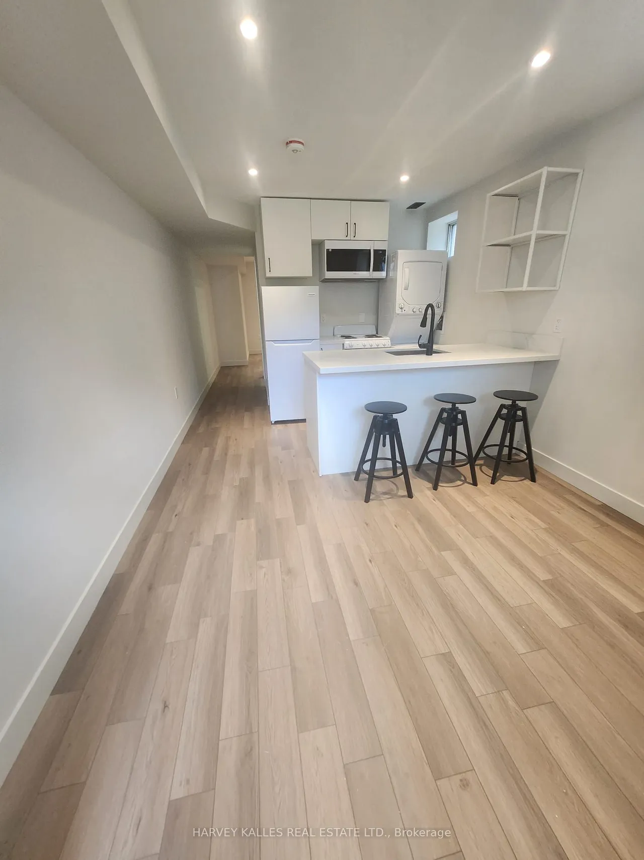 88 McAllister Road — photo 2