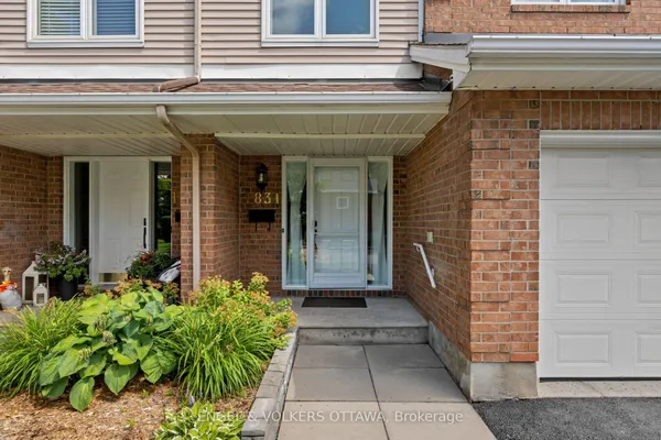1831 Summerfields Crescent — photo 2