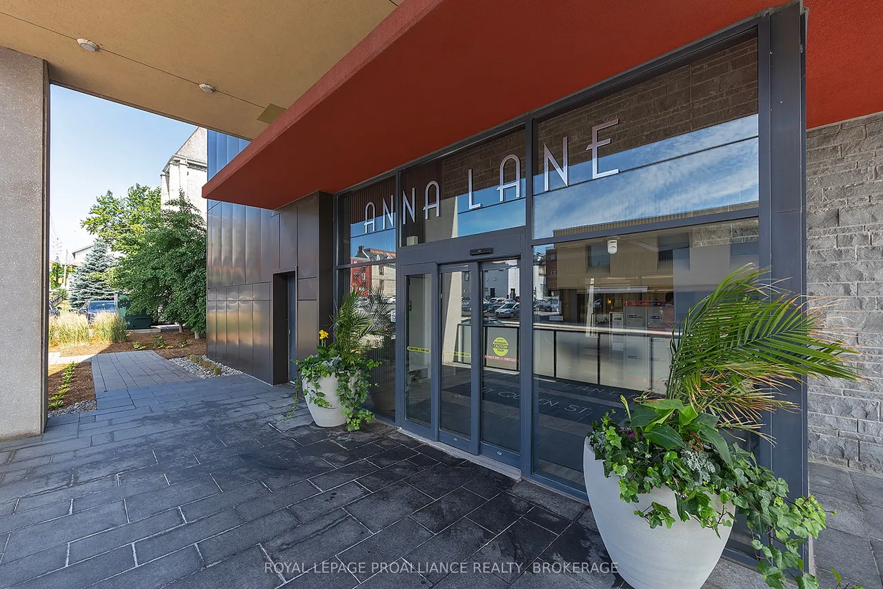 121 Queen Street — photo 3