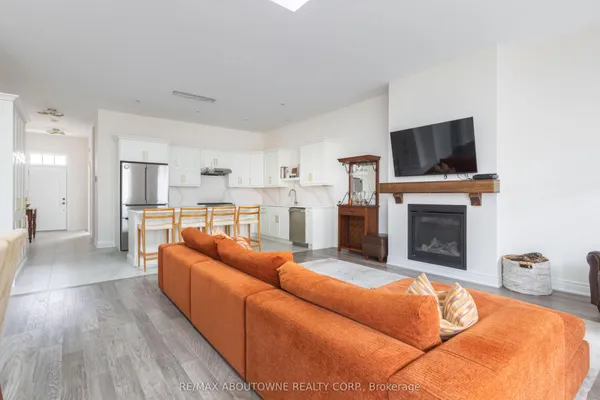 21 Sassafras Row — photo 2