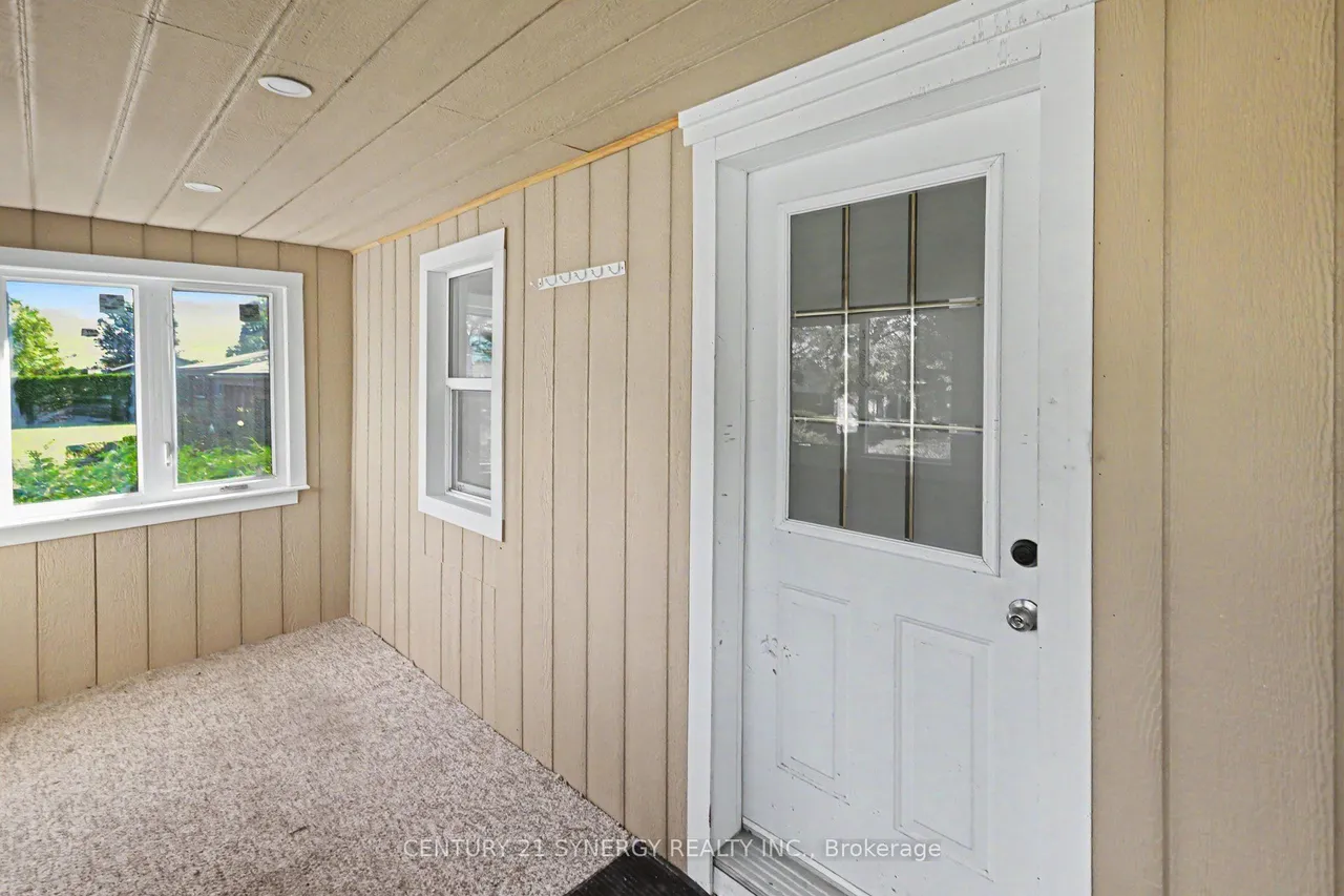 1221 Fairgreen Avenue — photo 3