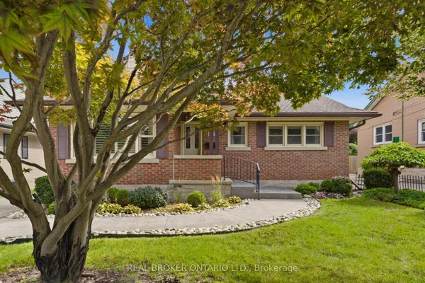 235 Blucher Street — photo 2