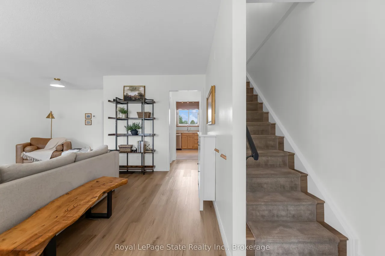 628 College Avenue W — photo 3