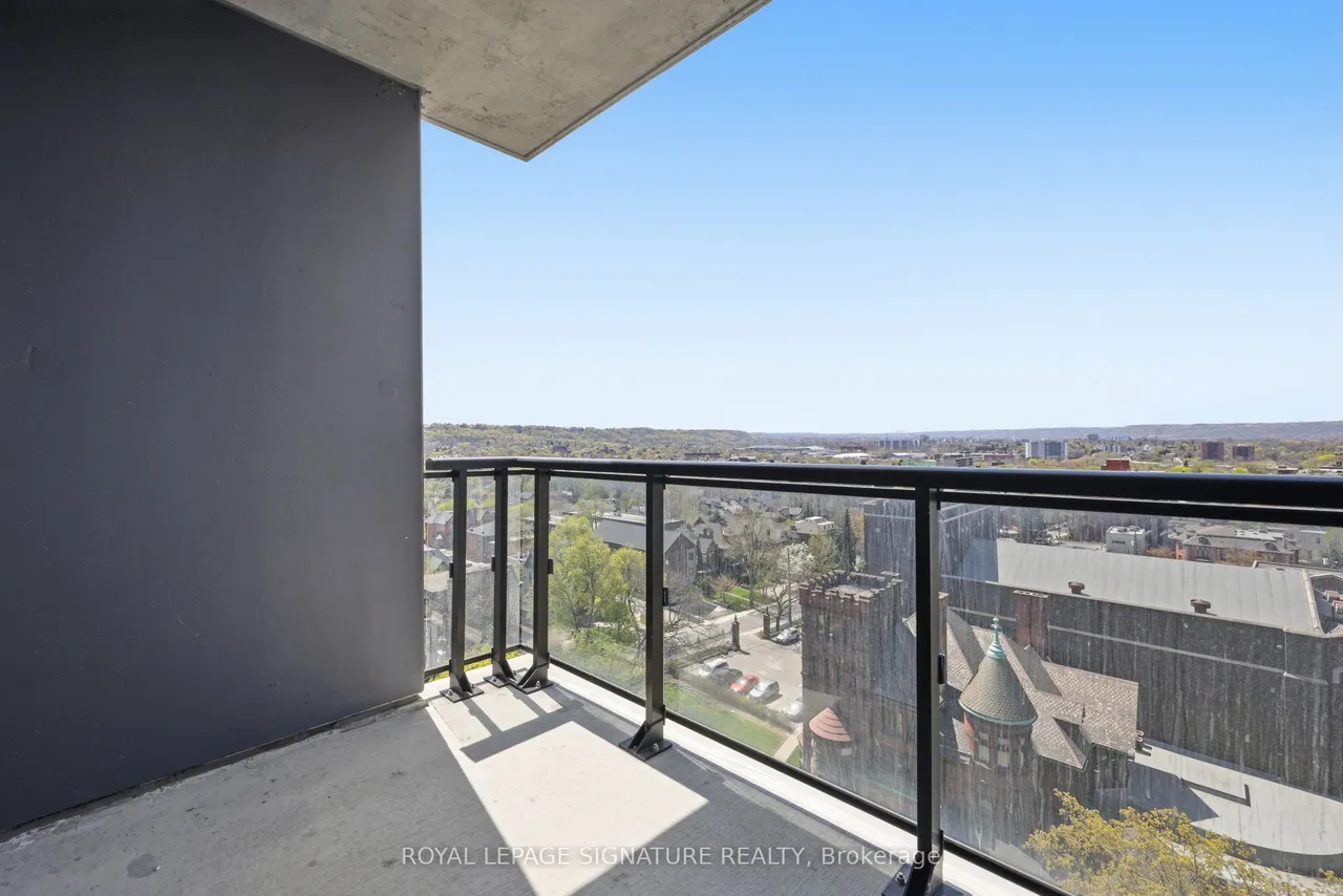 15 Queen Street S — photo 16