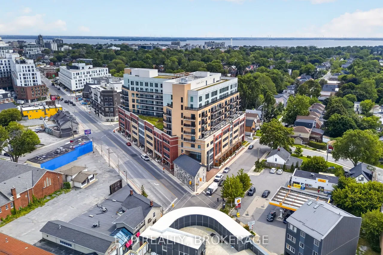 652 Princess Street — photo 30