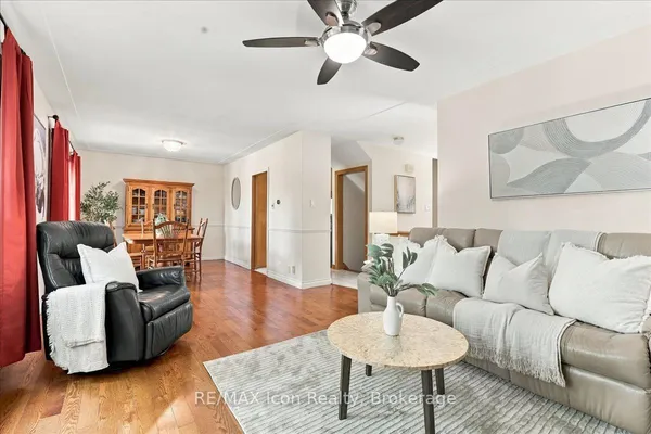 38 Lyle Place — photo 2
