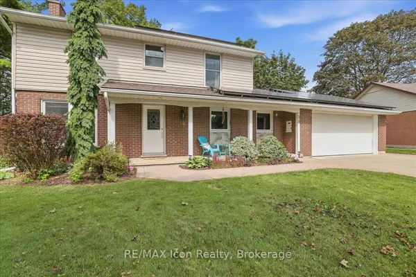 38 Lyle Place