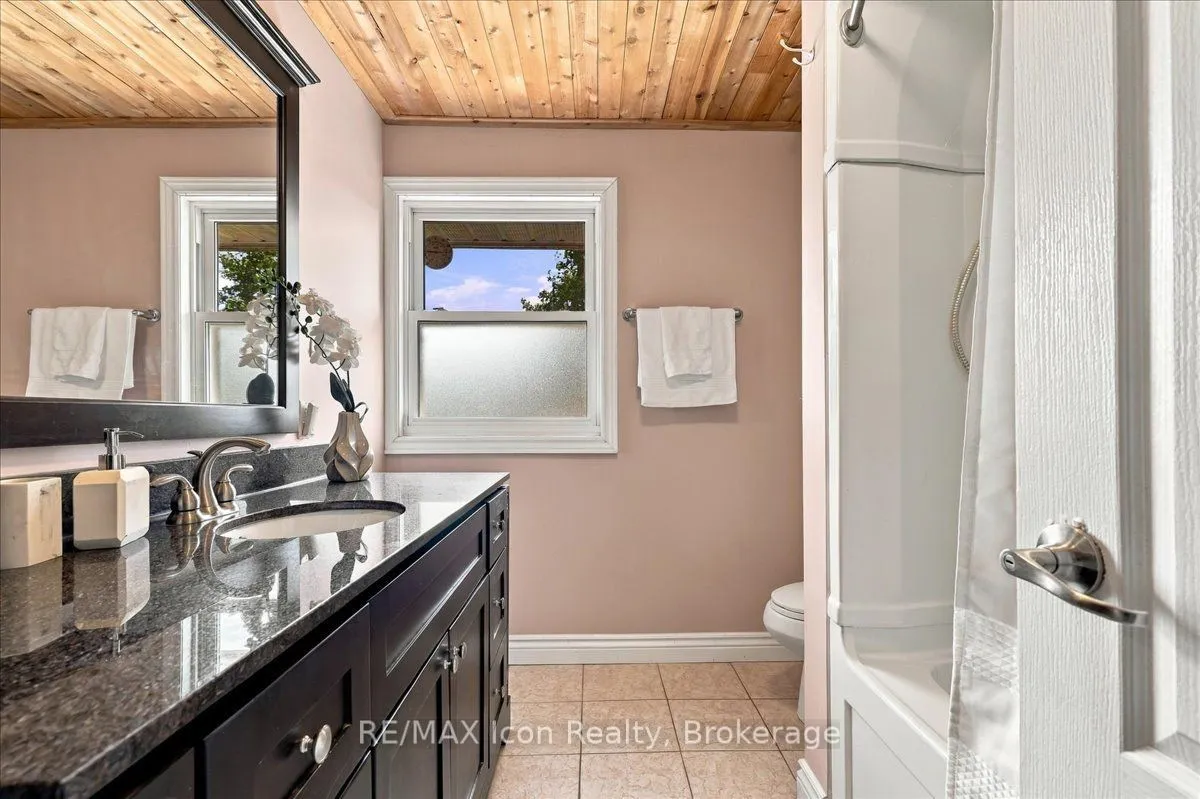 38 Lyle Place — photo 3
