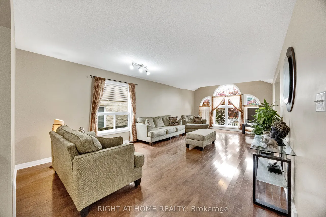 3184 POMEROY Lane — photo 3