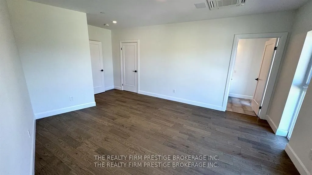 2082 Lumen Drive — photo 7