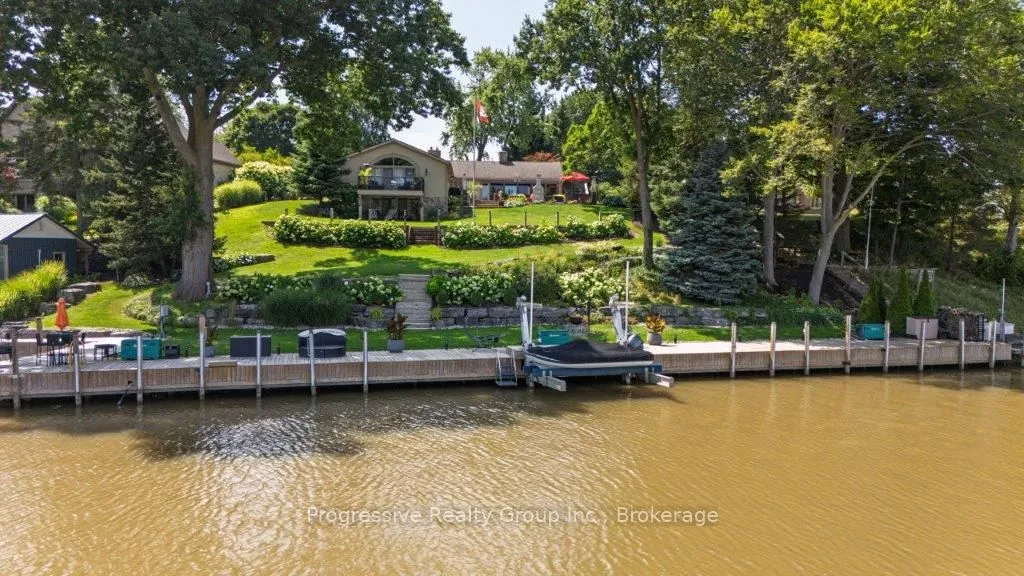 22 Ryerse Crescent