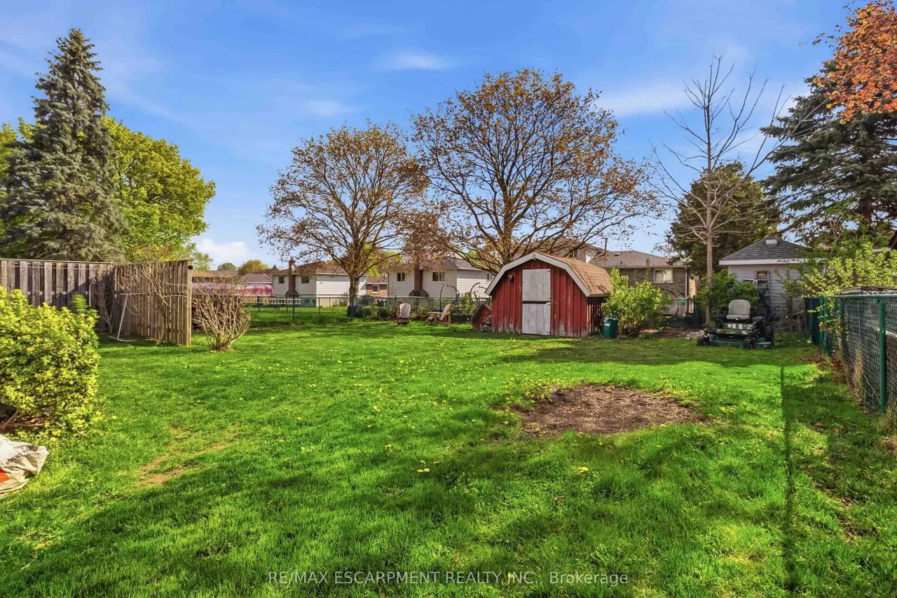 47 Abeles Avenue — photo 46