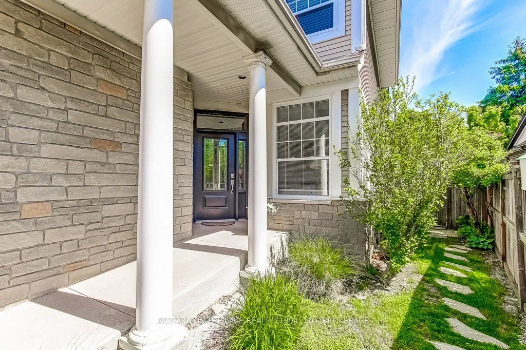 1 SHAWS Lane — photo 3