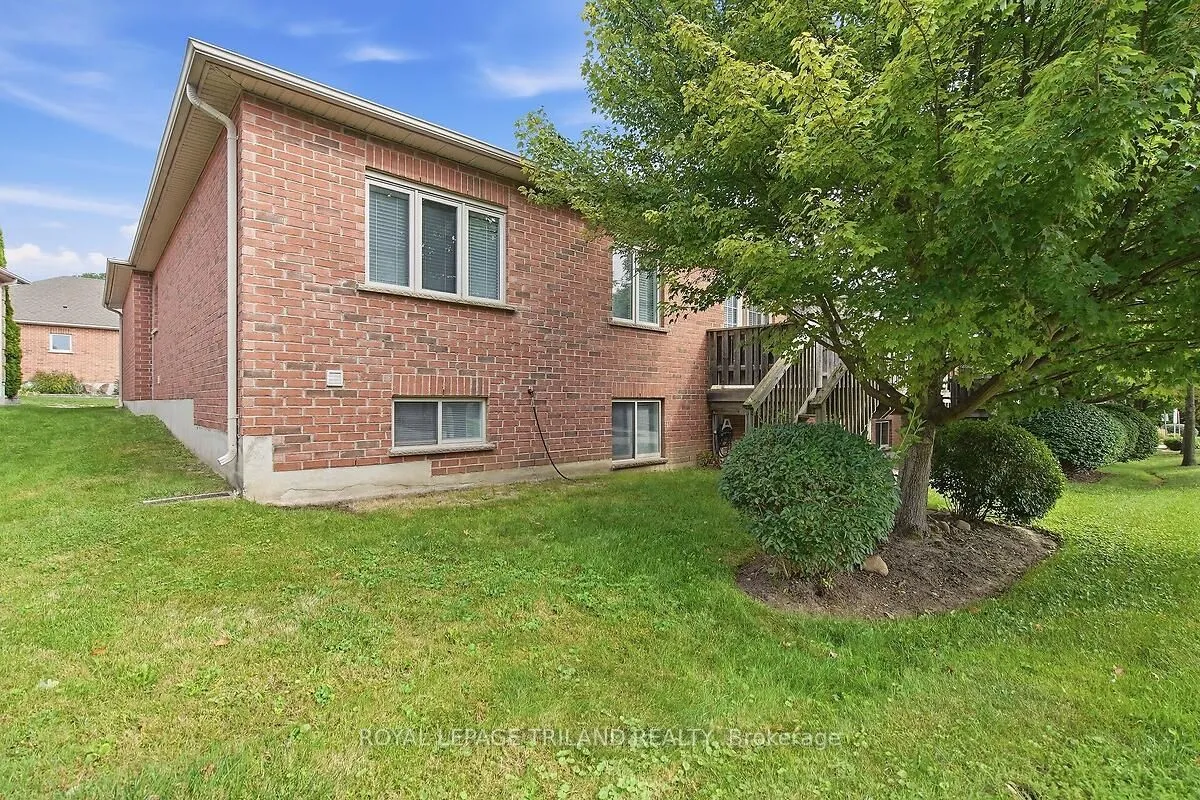 14 Cadeau Terrace — photo 27
