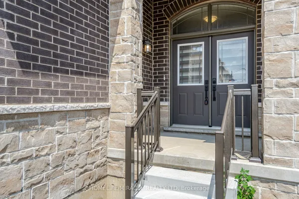 105 Court Drive — photo 2