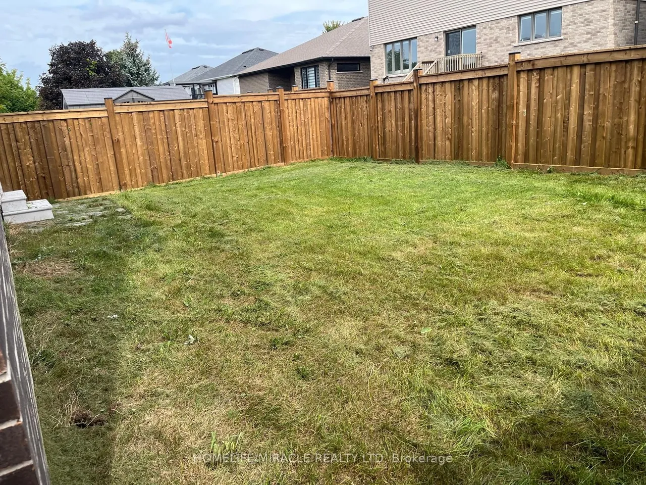 105 Court Drive — photo 48