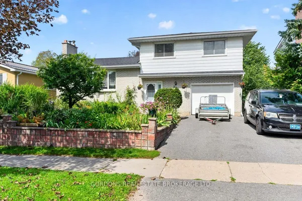 207 Robert Wallace Drive — photo 2
